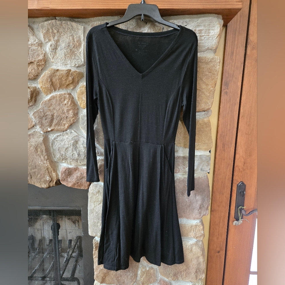 Ibex size Small S black merino wool dress with pockets and long sleeves
